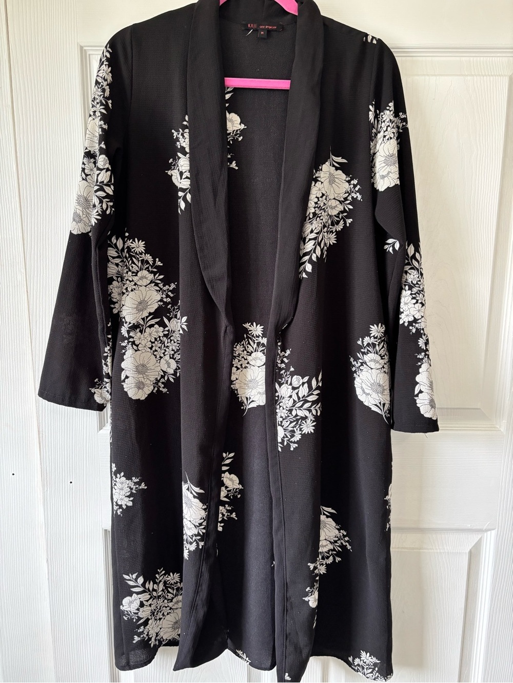 KAII Los Angeles Floral Open Front Duster Cardigan Black White Medium